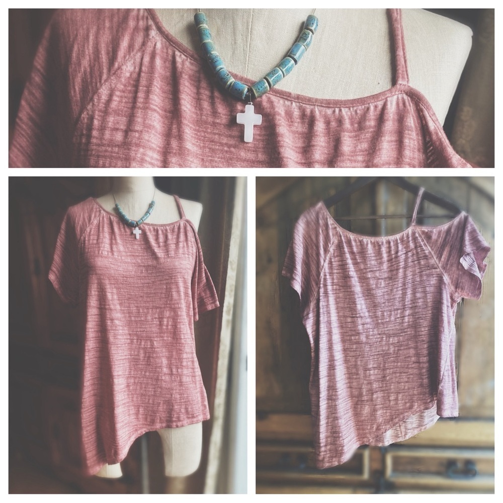 Boutique High Low Off One Shoulder Tee - Picture 5 of 11